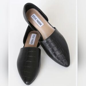 CLEAN!! Steve Madden, Talent D'Orsay, Croc-Pointed Flats. Size 8.5